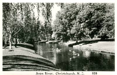 Christchurch - The Avon River (1)