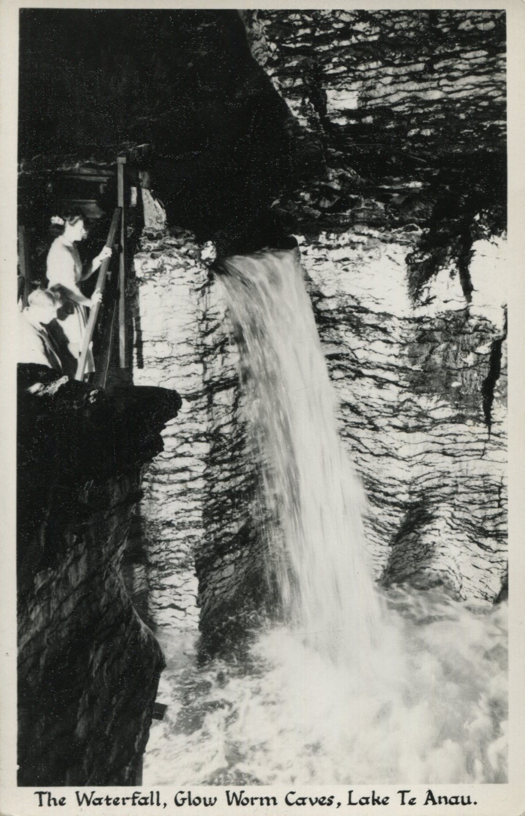 Te Anau-The Waterfall Glow Worm Caves